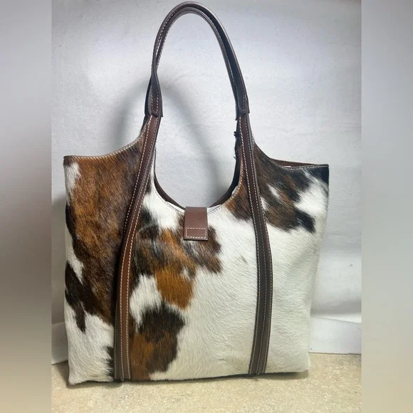 Viral Cavalcanti Cowhide Bag! - Picture 2 of 10